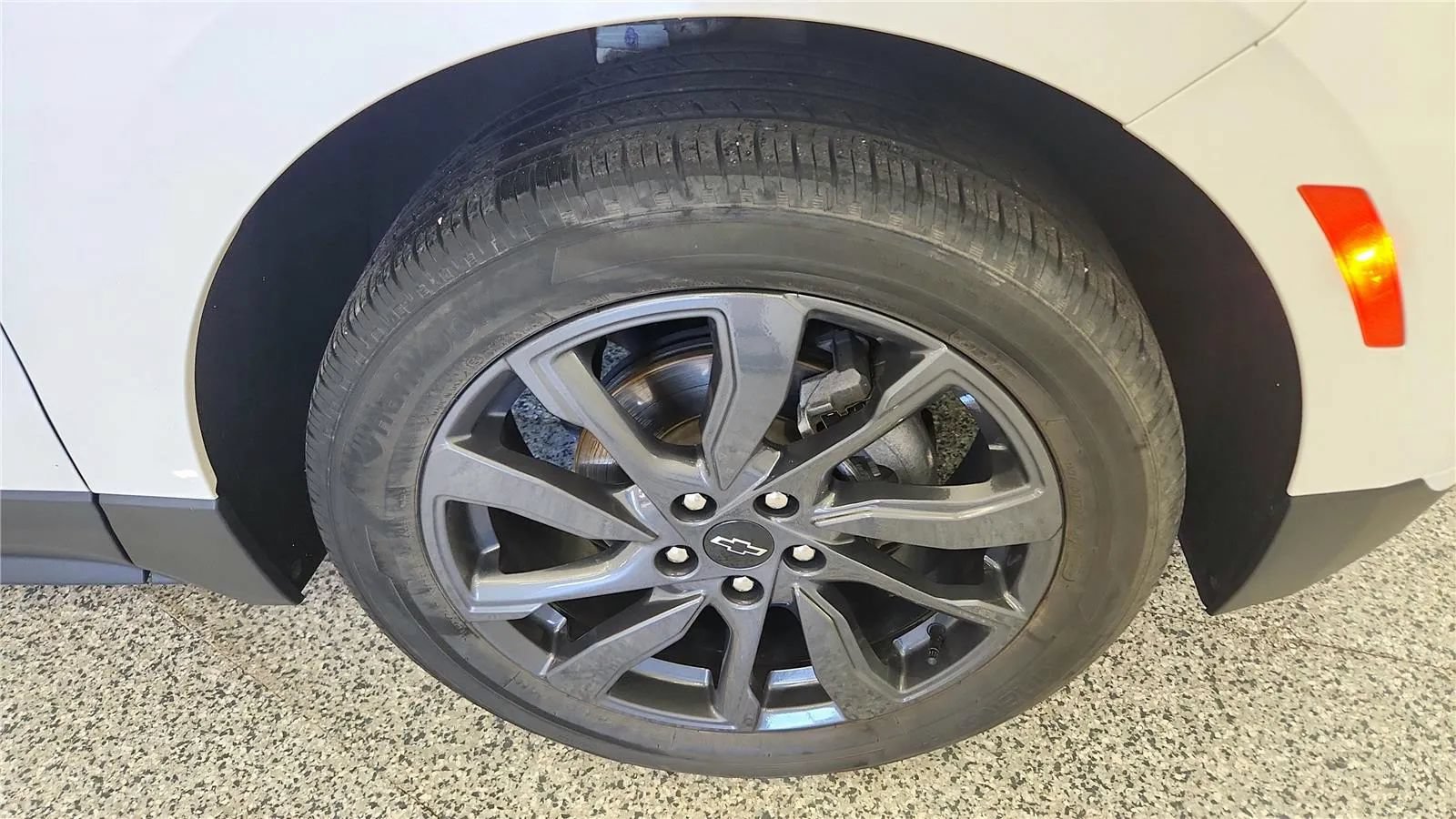 Used 2022 Chevrolet Equinox RS FWD image 30