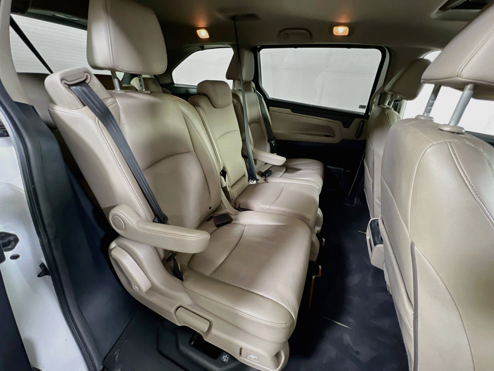 Used 2023 Honda Odyssey EX-L image 27