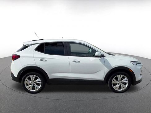 Used 2025 Buick Encore GX Preferred image 13