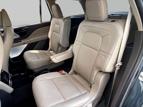 Used 2023 Lincoln Aviator Reserve w/ Equipment Group 201A AWD/4WD image 20