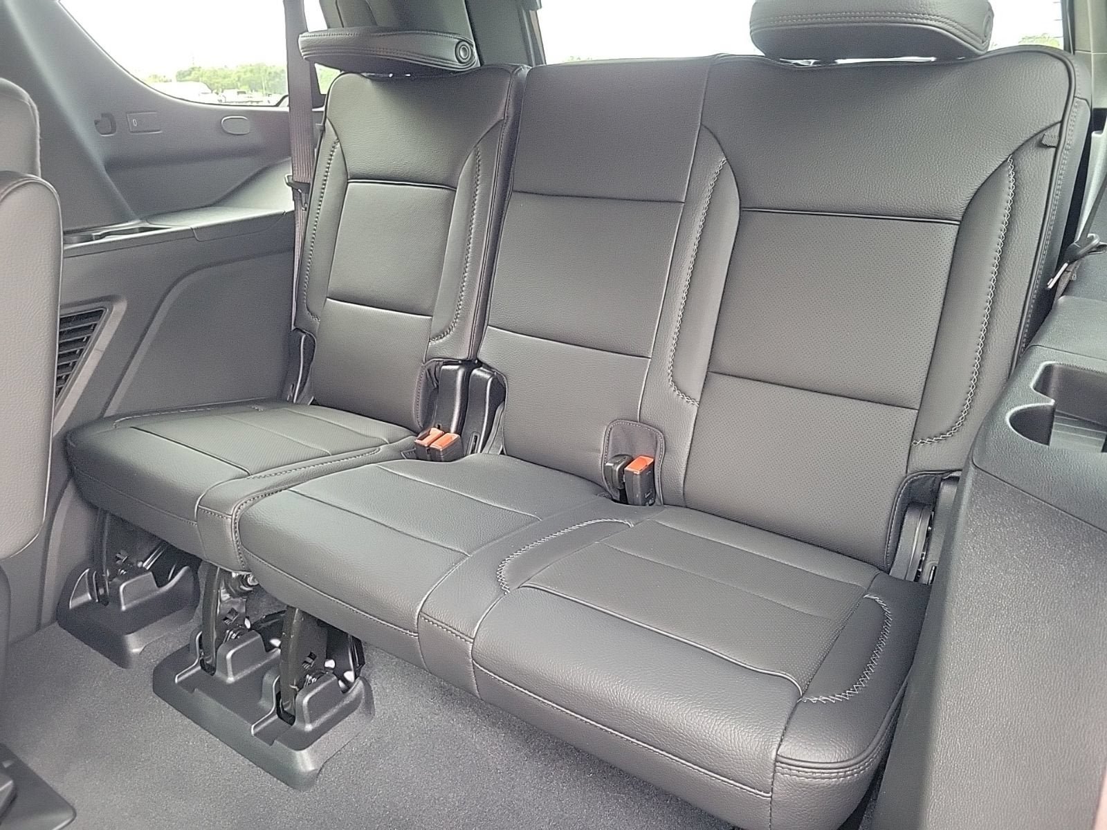 New 2026 GMC Yukon Denali RWD image 13