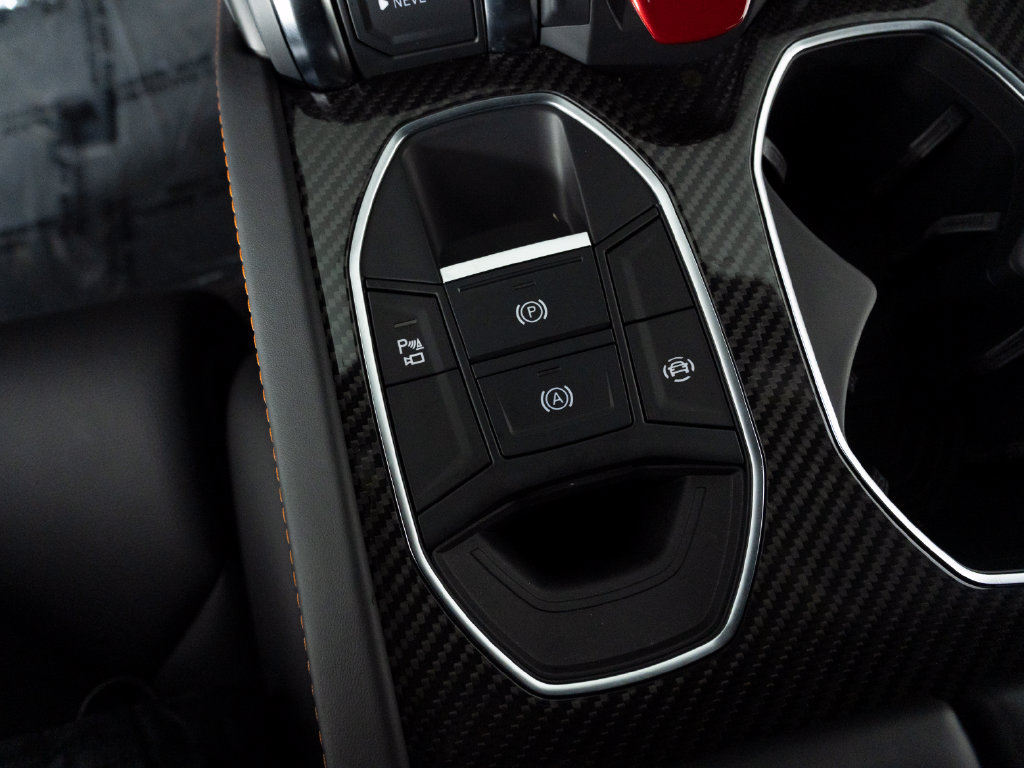Used 2024 Lamborghini Urus S AWD/4WD image 24