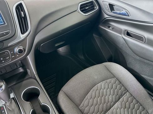Used 2018 Chevrolet Equinox LT image 23