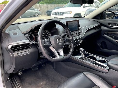 Used 2023 Nissan Altima 2.5 SR FWD image 18