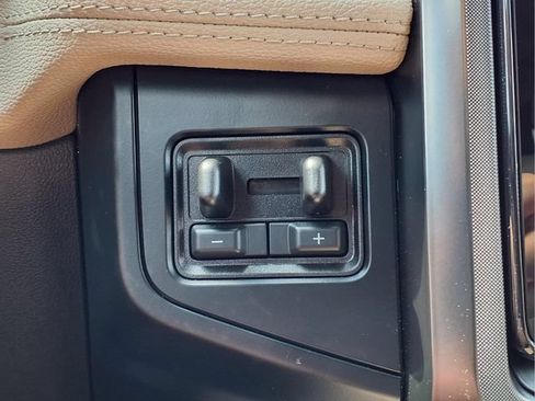 Used 2024 Ford Expedition Limited AWD/4WD image 26