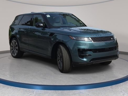 New 2026 Land Rover Range Rover Sport SE AWD/4WD image 3