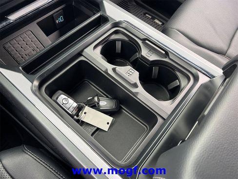 Used 2023 Ford F250 Lariat w/ Sport Appearance Package image 15