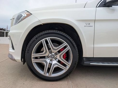 Used 2015 Mercedes-Benz GL 63 AMG 4MATIC image 12