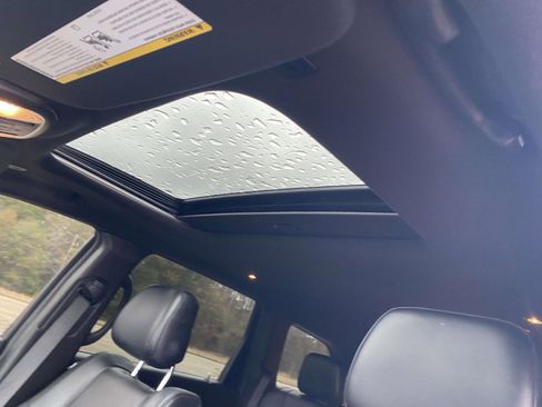 Used 2020 Jeep Grand Cherokee Limited image 18