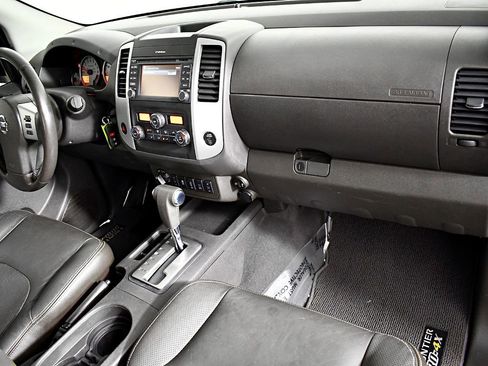 Used 2019 Nissan Frontier PRO-4X w/ Pro-4x Luxury Package image 25