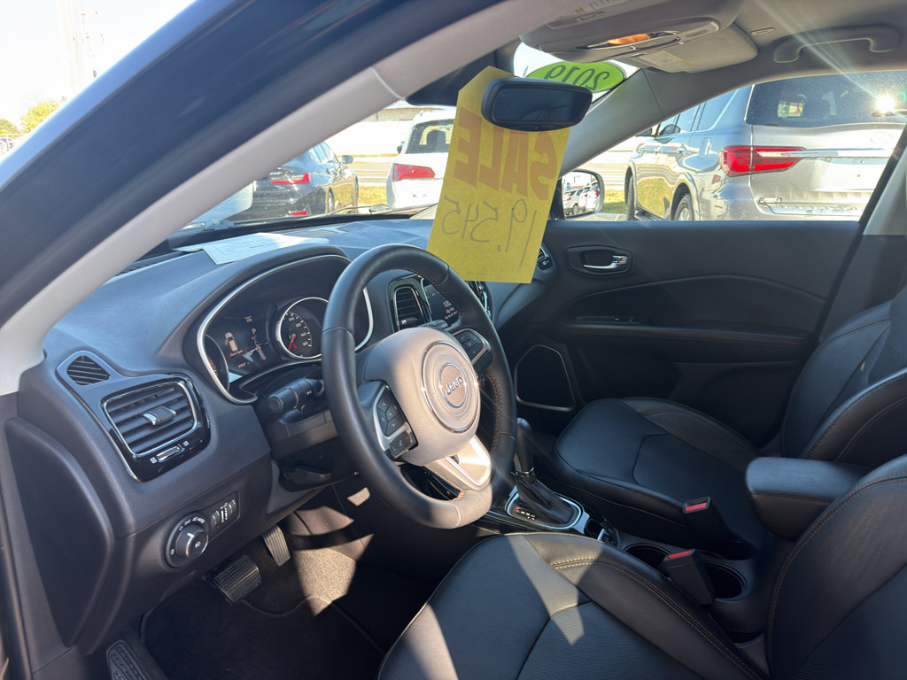 Used 2019 Jeep Compass Limited AWD/4WD image 10