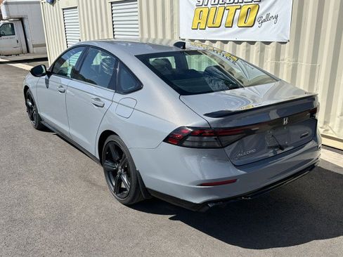 Used 2023 Honda Accord Sport image 2