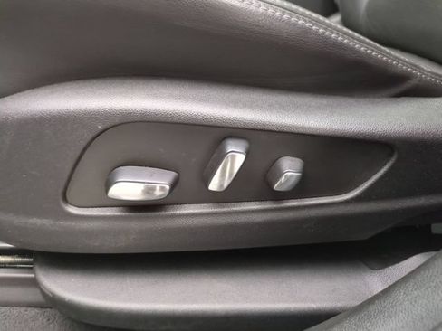 Certified 2024 Cadillac XT6 Sport w/ LPO, Floor Liner Package AWD/4WD image 20