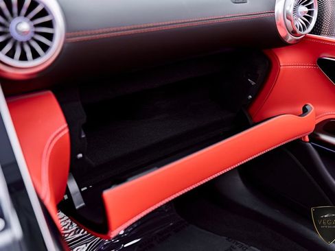 Used 2025 Mercedes-Benz SL 43 AMG w/ Driver Assistance Package image 89