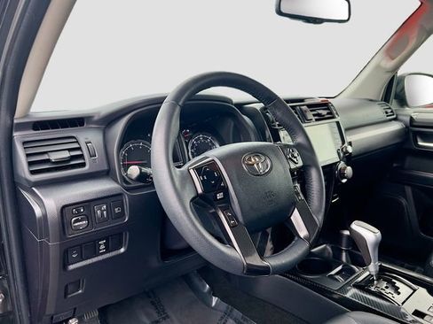 Used 2021 Toyota 4Runner TRD Off-Road Premium image 9