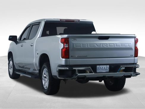 Used 2022 Chevrolet Silverado 1500 LT w/ Z71 Off-Road Package AWD/4WD image 11