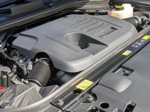 New 2025 Land Rover Range Rover Sport SE image 19