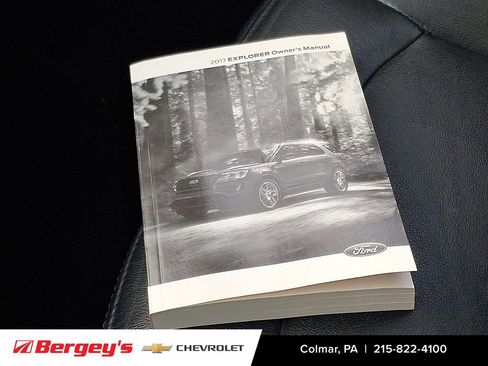 Used 2017 Ford Explorer XLT w/ Equipment Group 202A image 28