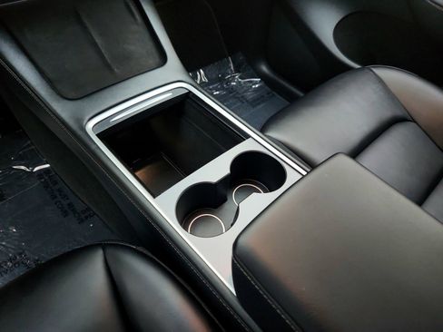 Used 2023 Tesla Model Y Long Range image 13