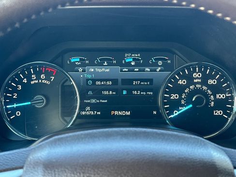 Used 2019 Ford F150 Lariat image 28