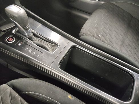 Used 2021 Nissan Kicks SV FWD image 26