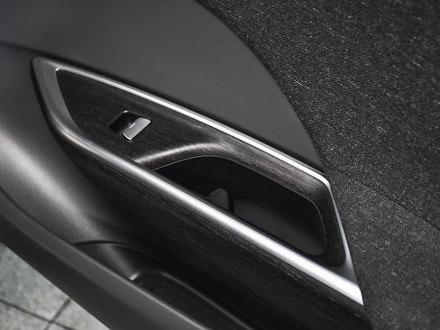 Used 2024 Lucid Air Grand Touring image 18