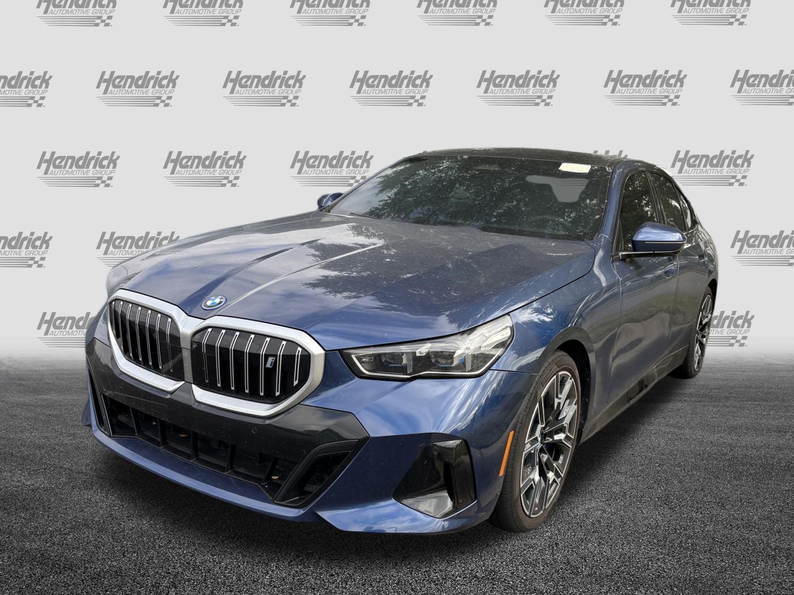 Certified 2024 BMW i5 eDrive40i w/ M Sport Package RWD image 8