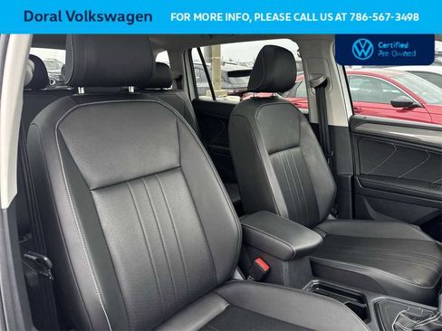 Certified 2024 Volkswagen Tiguan SE w/ Panoramic Sunroof Package image 27