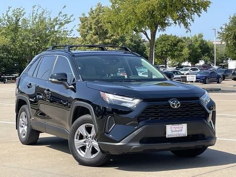 Used 2025 Toyota RAV4 XLE w/ Convenience Package AWD/4WD image 2