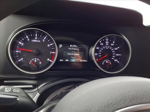 Certified 2024 Kia Carnival LX image 23