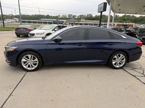 Used 2020 Honda Accord LX image 4