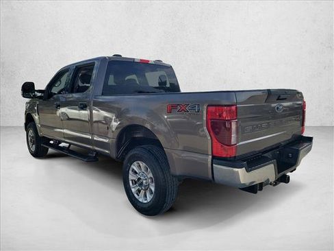 Used 2020 Ford F250 XLT w/ FX4 Off-Road Package image 7