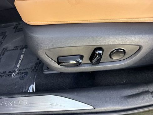 Used 2025 Lexus NX 250 FWD w/ Accessory Package (Z1) image 12