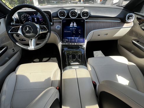 Used 2023 Mercedes-Benz C 300 Sedan image 33