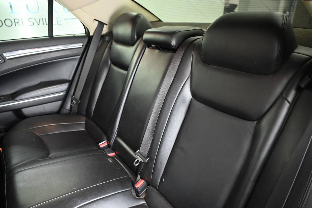 Used 2021 Chrysler 300 Touring L RWD image 34