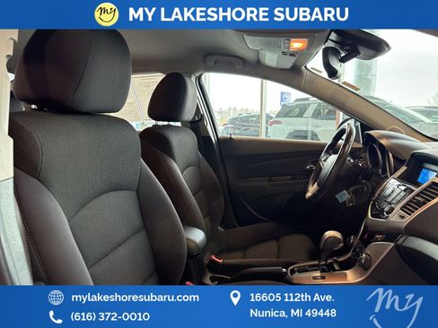 Used 2014 Chevrolet Cruze LT image 24