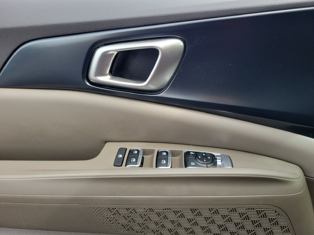 Used 2026 Kia Carnival FWD image 20