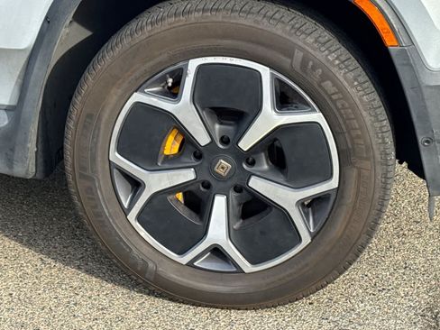 Used 2022 Rivian R1T Adventure AWD/4WD image 15