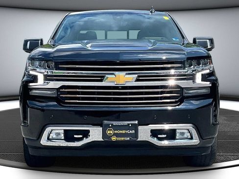 Used 2022 Chevrolet Silverado 1500 High Country w/ Technology Package AWD/4WD image 2