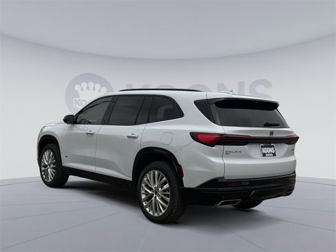 New 2026 Buick Enclave Sport Touring w/ Power Package image 4
