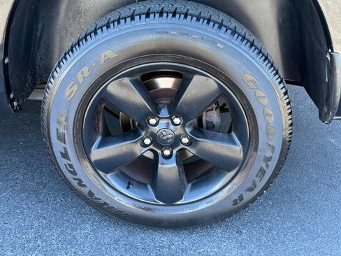 Used 2015 RAM 1500 Tradesman w/ Black Ram 1500 Express Group AWD/4WD image 14