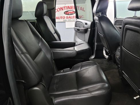 Used 2014 Chevrolet Suburban LTZ image 10