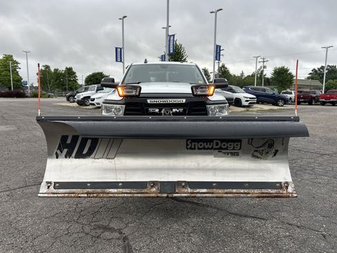 Used 2019 RAM 2500 Tradesman w/ Bed Utility Group AWD/4WD image 9