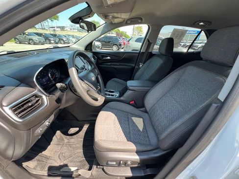 Used 2023 Chevrolet Equinox LT w/ LPO, Floor Liner Package AWD/4WD image 19