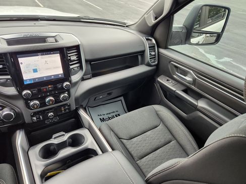 Used 2025 RAM 1500 Big Horn AWD/4WD image 16