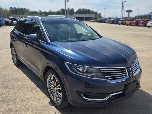 Used 2017 Lincoln MKX Reserve w/ Driver Assistance Package image 8