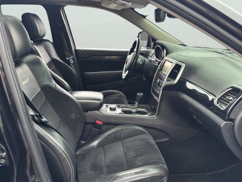 Used 2012 Jeep Grand Cherokee SRT8 w/ Luxury Group II image 19