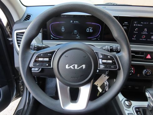Certified 2026 Kia Seltos LX AWD/4WD image 15