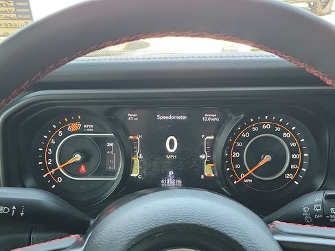 Used 2024 Jeep Wrangler Unlimited Rubicon w/ Technology Group AWD/4WD image 18