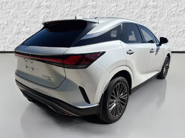 Used 2024 Lexus RX 350 AWD w/ Convenience Package image 3
